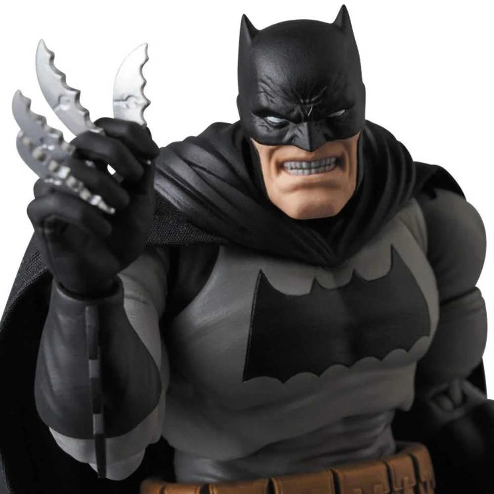 Dark Knight Returns Batman Mafex Action Figure